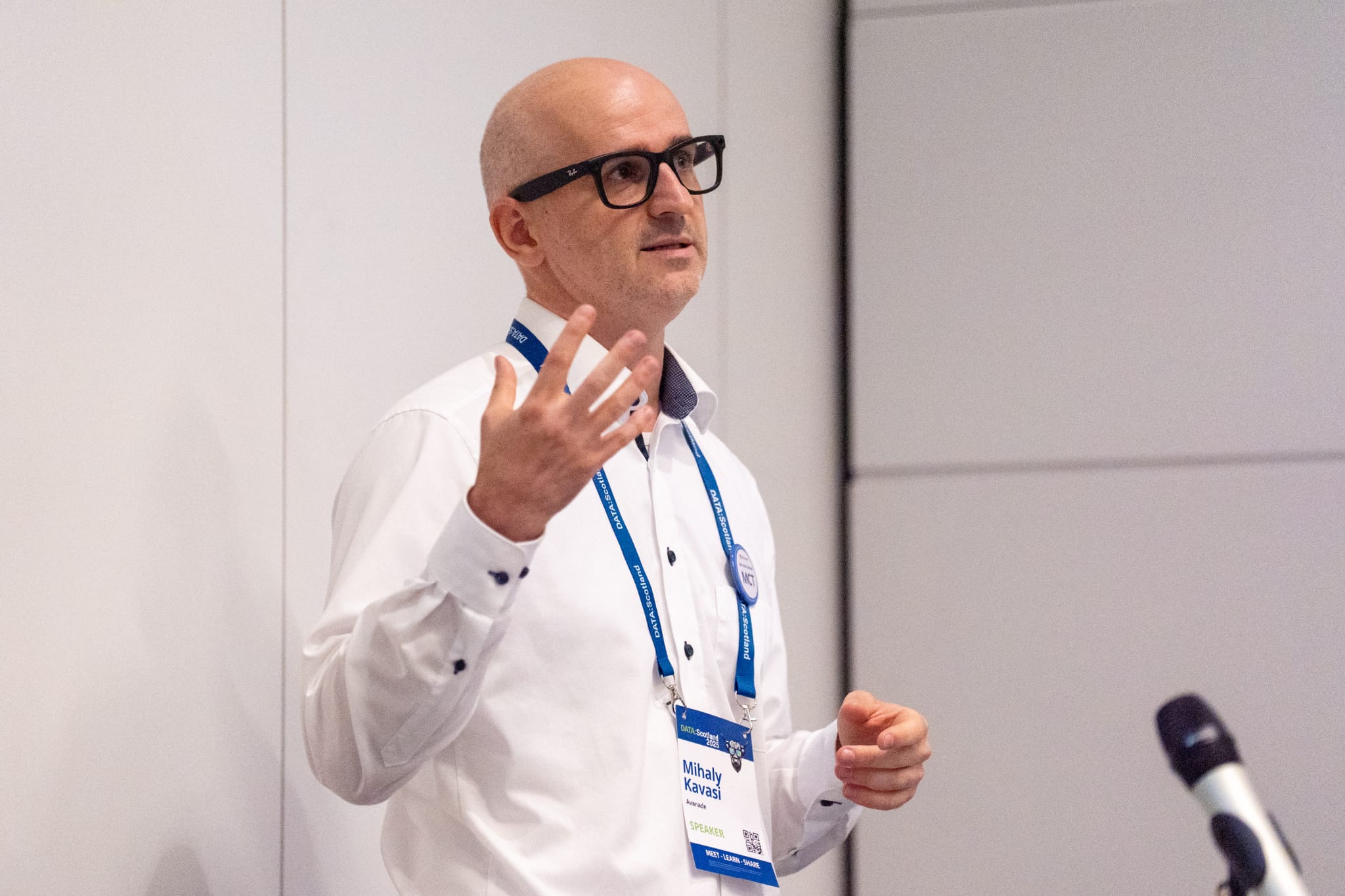 Mihaly Kavasi presenting at conference